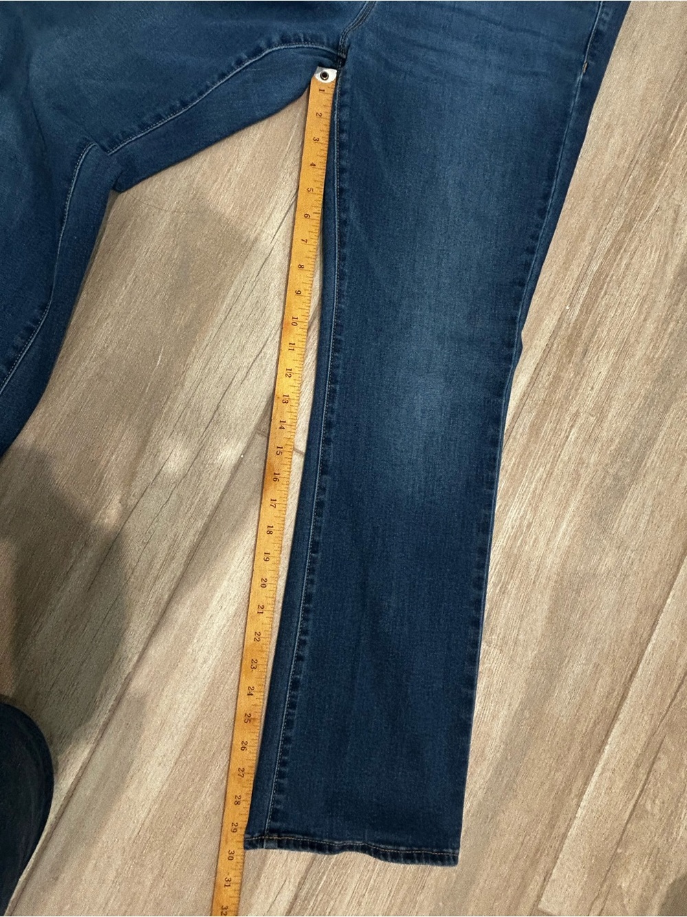 Size 14 Old Navy Boot-Cut Jeans - Picture 6 of 8